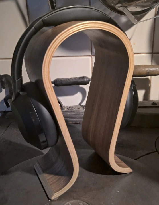 wooden birch headset holder