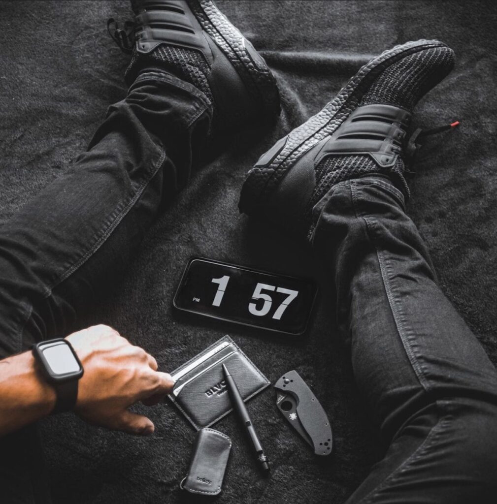 black paris cardholder review