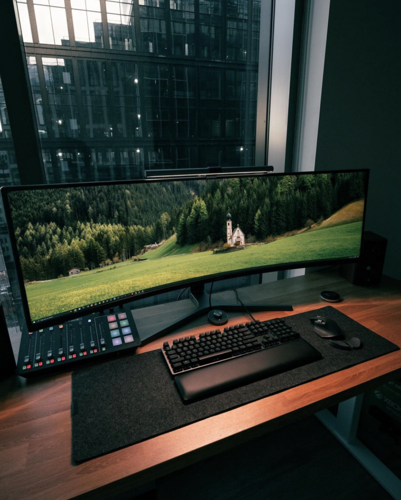 shop desk setups