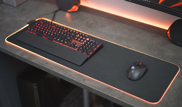 uravgconsumer desk setup